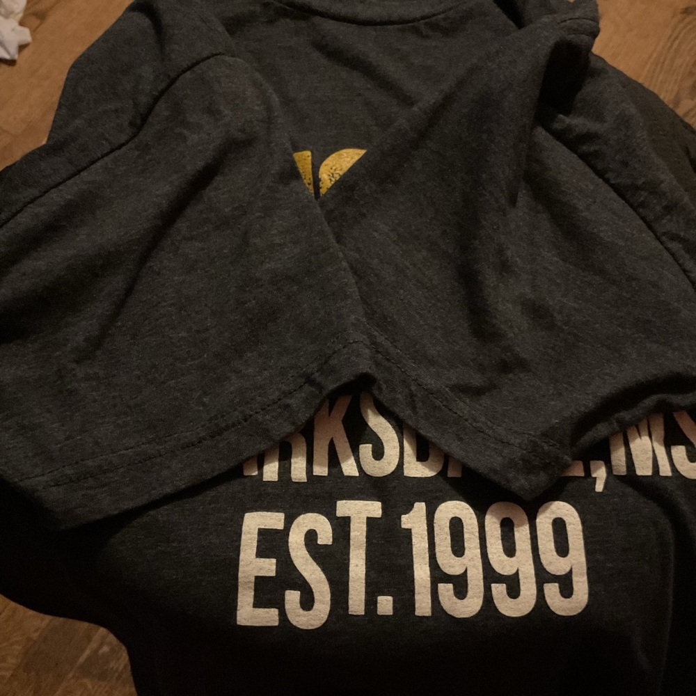 Black and Gold Kingfish T-Shirt - Picture 3 of 6